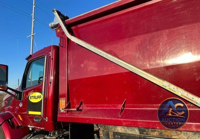 2019 Peterbilt 567  dump truck