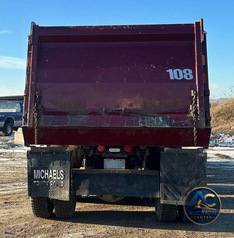 2019 Peterbilt 567  dump truck