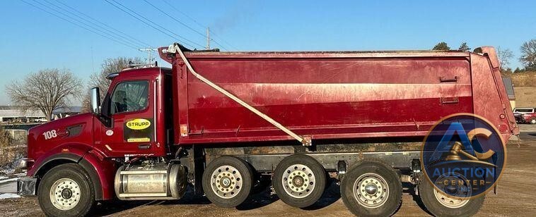 2019 Peterbilt 567  dump truck