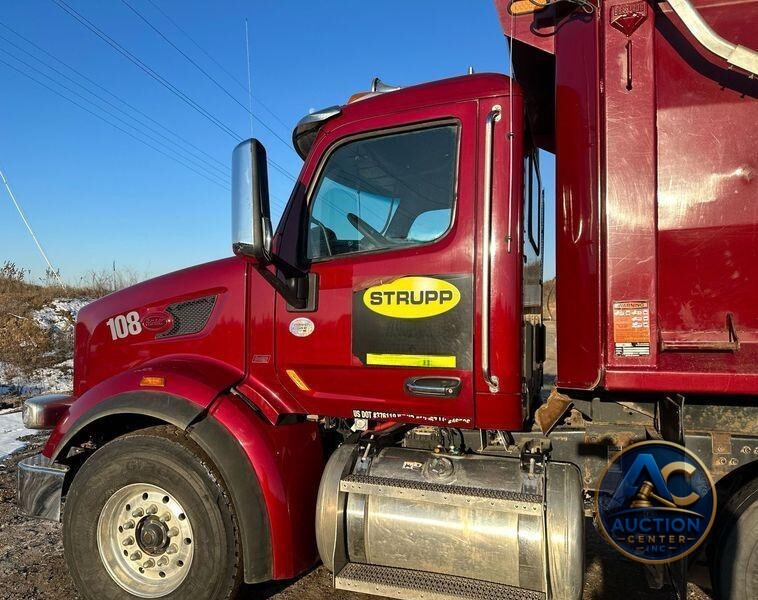 2019 Peterbilt 567  dump truck