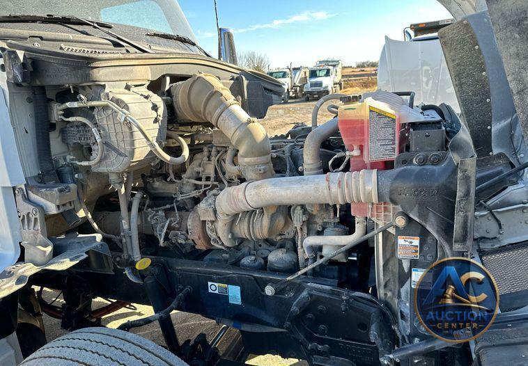 2021 Kenworth T880  dump truck
