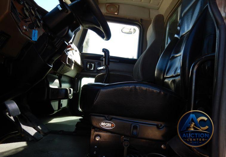 2009 Peterbilt 340