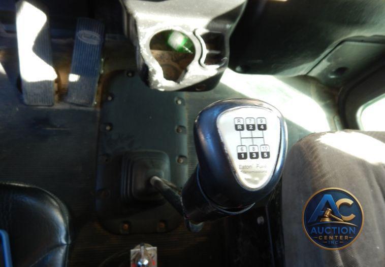 2009 Peterbilt 340