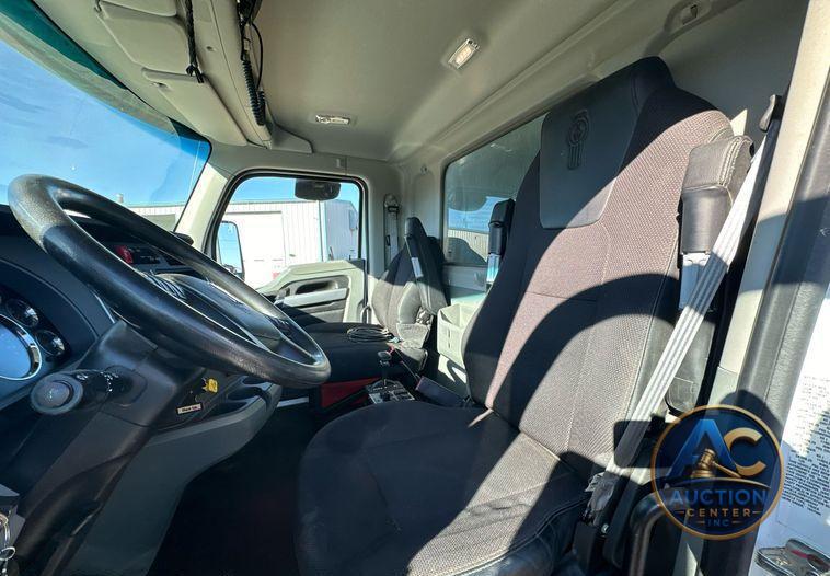 2021 Kenworth T880  dump truck