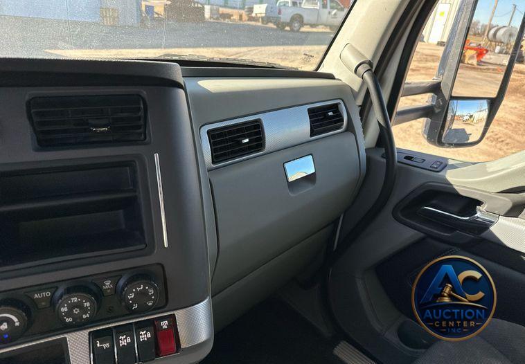 2021 Kenworth T880  dump truck