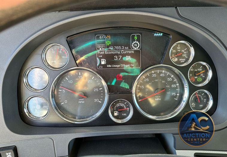 2021 Kenworth T880  dump truck