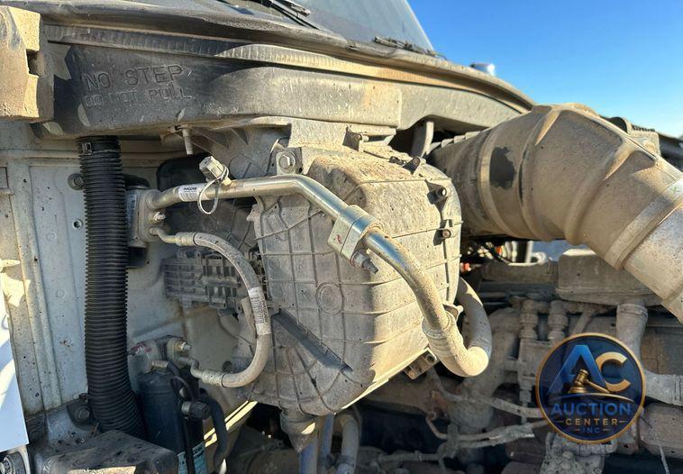 2021 Kenworth T880  dump truck