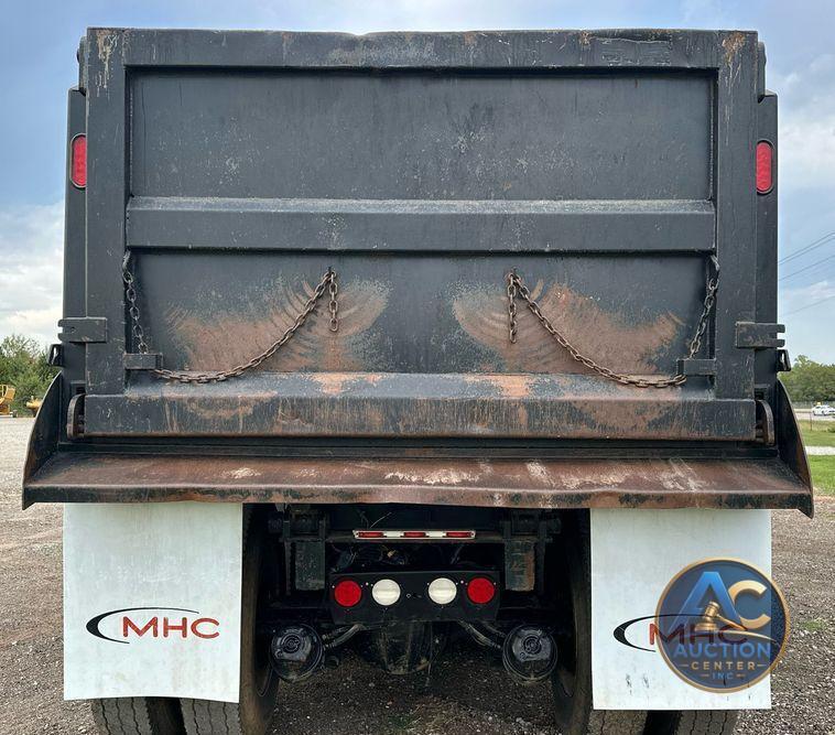 2016 Kenworth  T880 dump truck