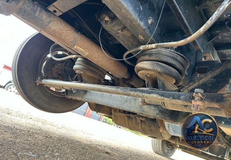 2016 Kenworth  T880 dump truck