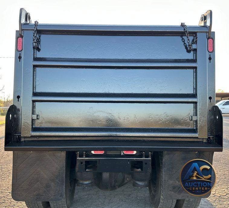 2022 Peterbilt  567 dump truck