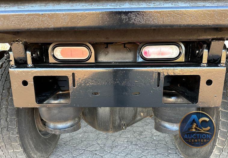 2022 Peterbilt  567 dump truck