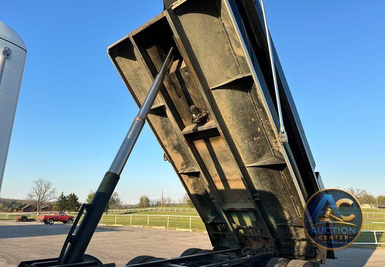 2022 Peterbilt  567 dump truck