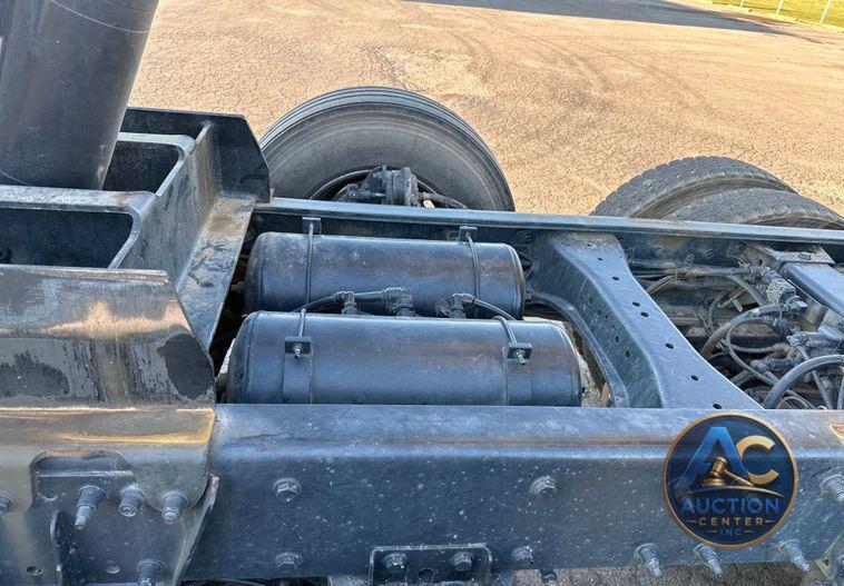 2022 Peterbilt  567 dump truck