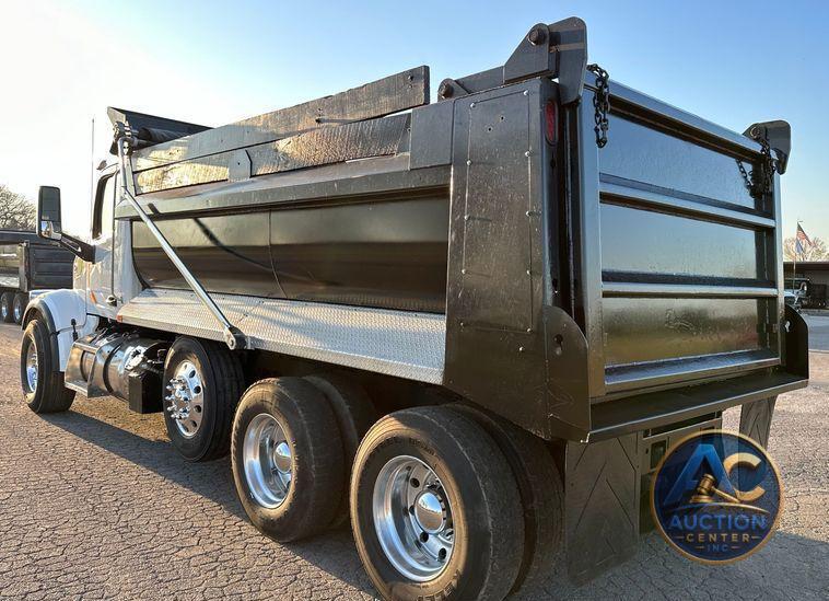 2022 Peterbilt  567 dump truck