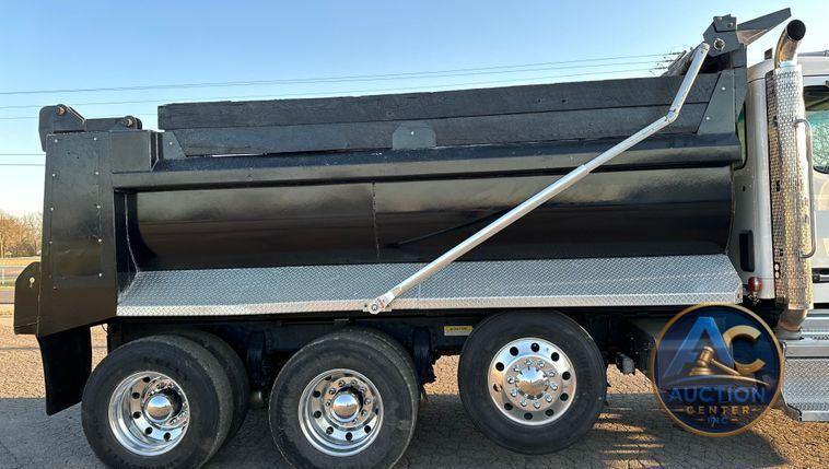 2022 Peterbilt  567 dump truck