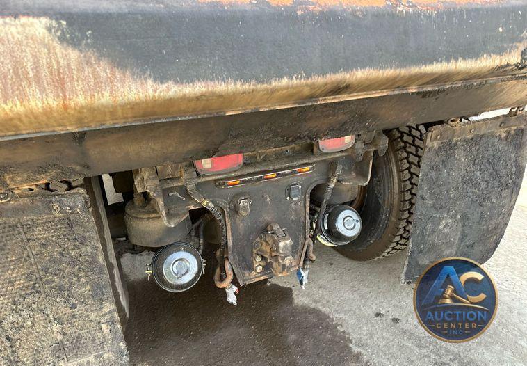 2018 Kenworth T880 dump truck