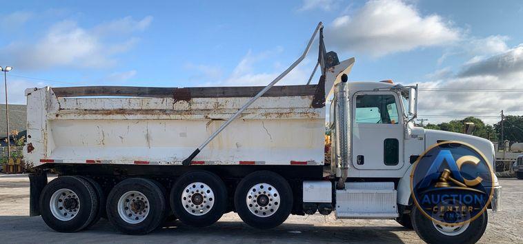 2015 Peterbilt 348 dump truck