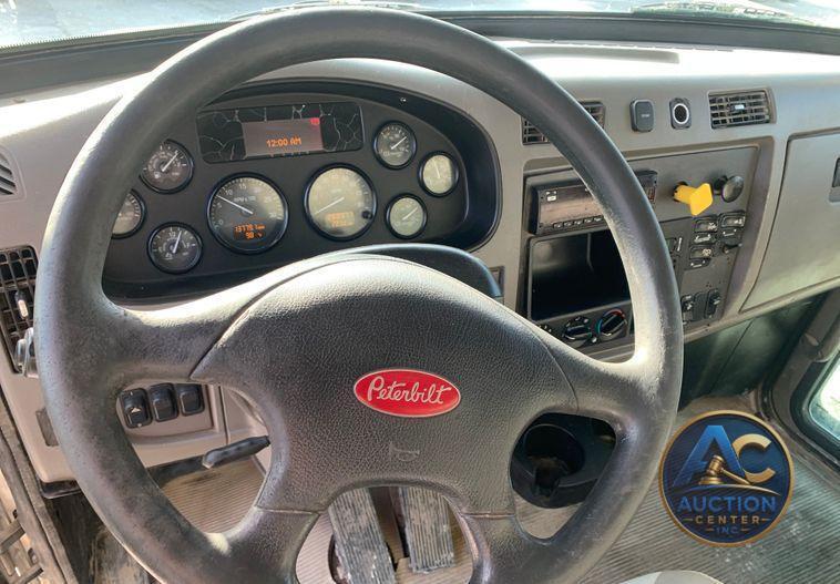 2015 Peterbilt 348 dump truck