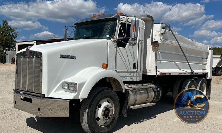 2016 Kenworth T800  dump truck