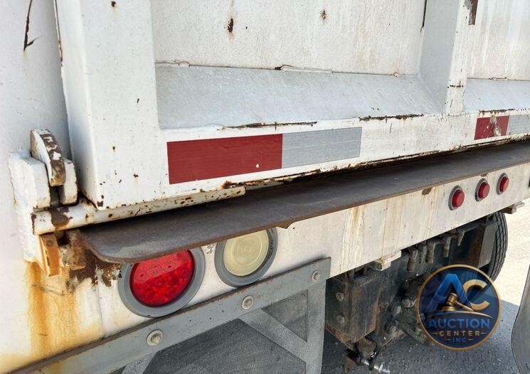 2016 Kenworth T800  dump truck