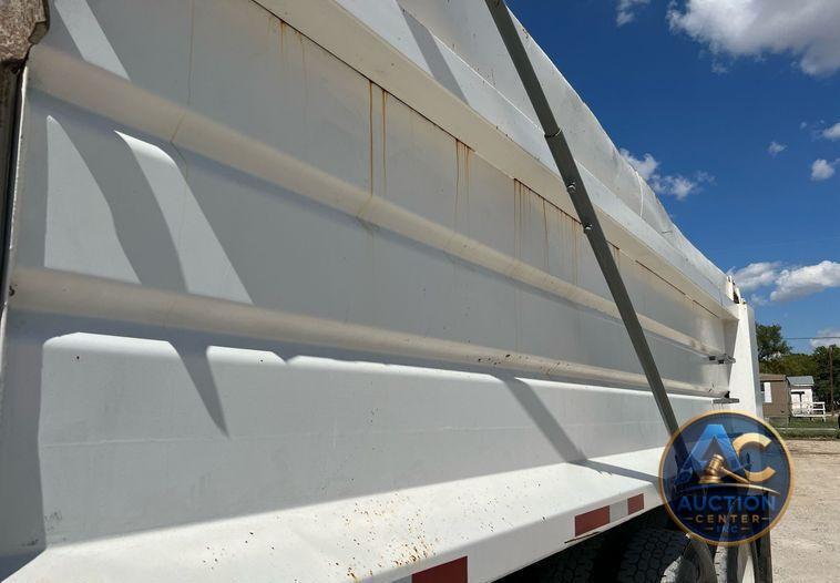 2016 Kenworth T800  dump truck