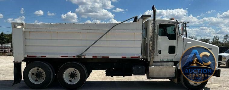 2016 Kenworth T800  dump truck