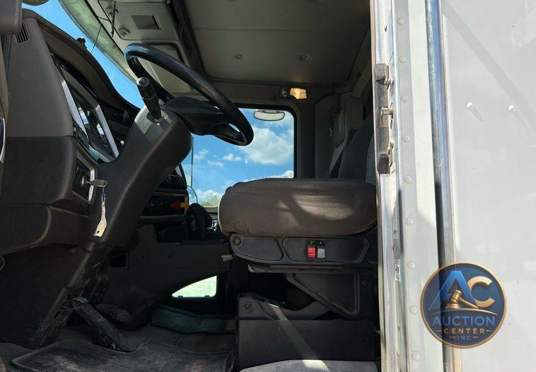 2016 Kenworth T800  dump truck