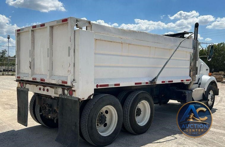 2016 Kenworth T800  dump truck