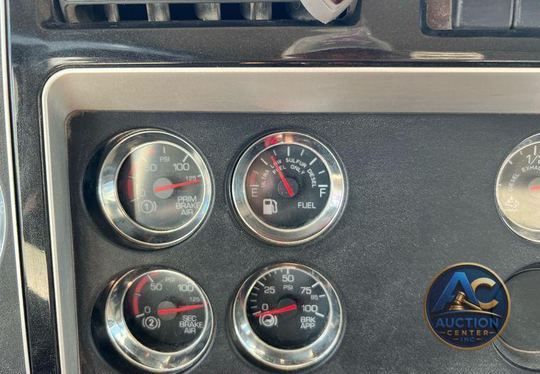 2016 Kenworth T800  dump truck