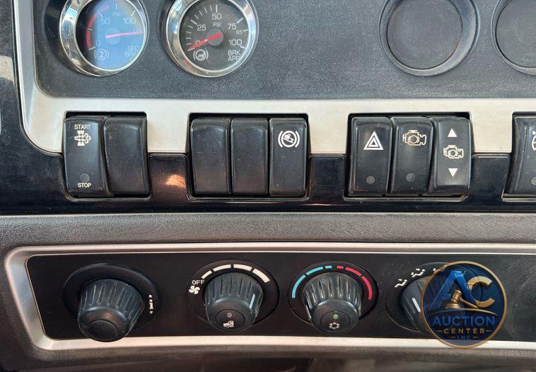2016 Kenworth T800  dump truck