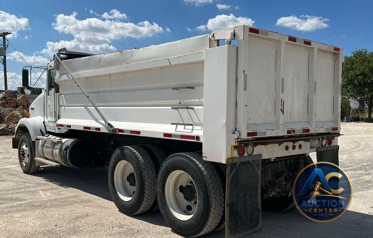 2016 Kenworth T800  dump truck