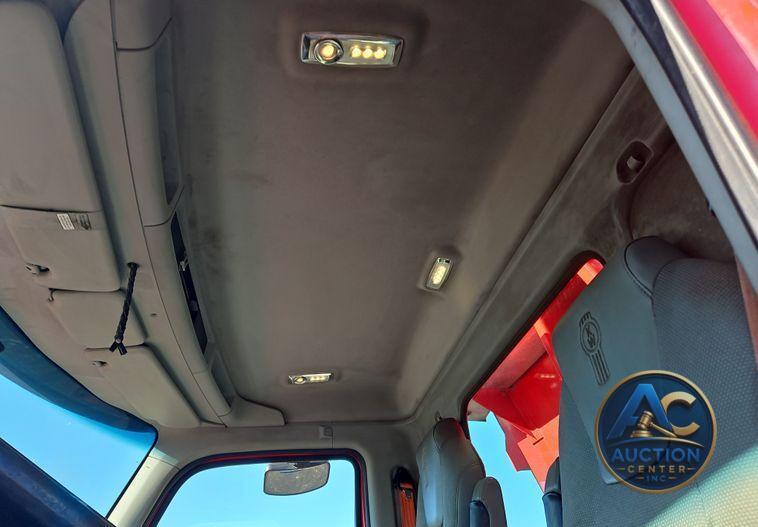 2018 Kenworth T880  dump truck