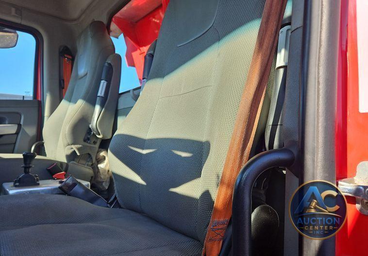 2018 Kenworth T880  dump truck