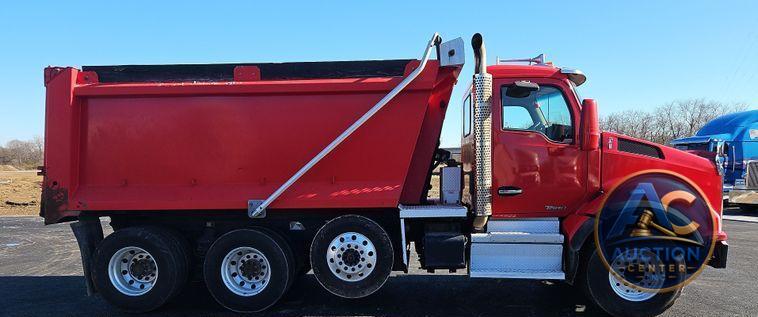 2018 Kenworth T880  dump truck