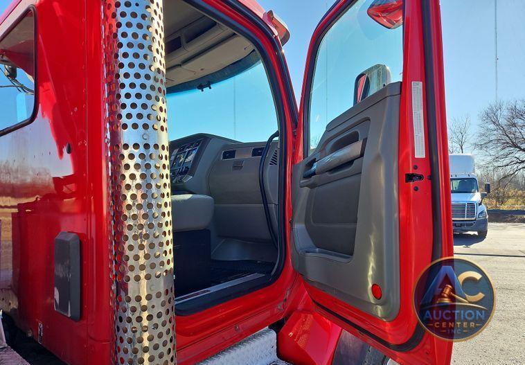 2018 Kenworth T880  dump truck