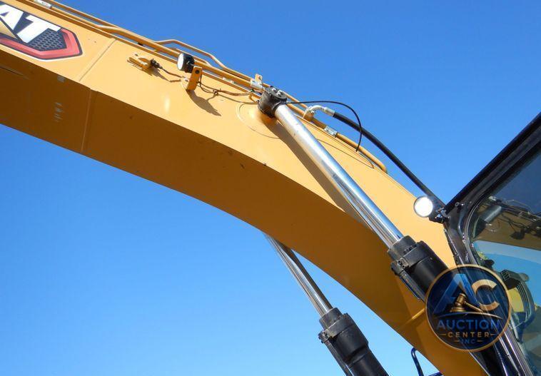 2021 Caterpillar 325  excavator