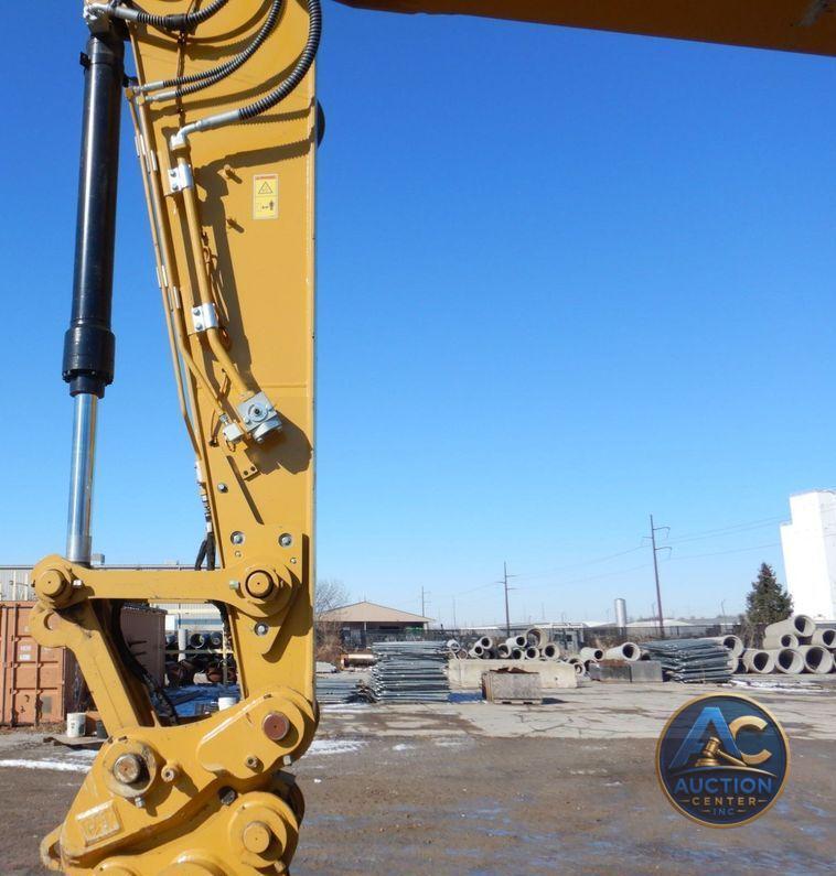 2021 Caterpillar 325  excavator