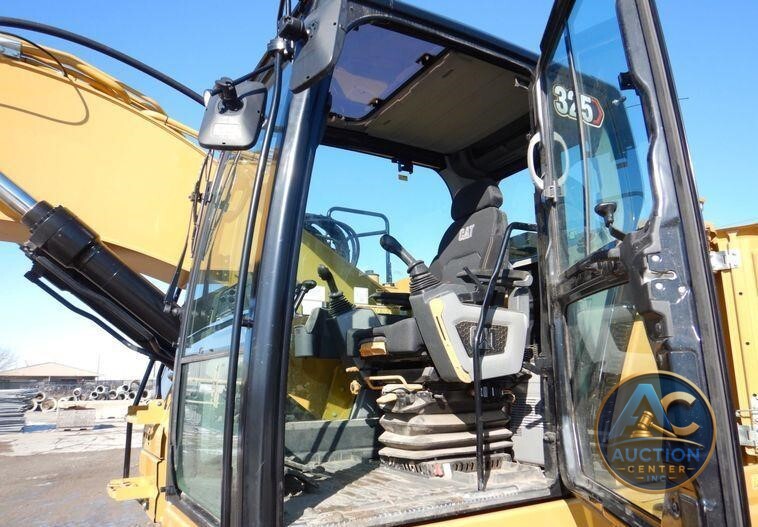 2021 Caterpillar 325  excavator