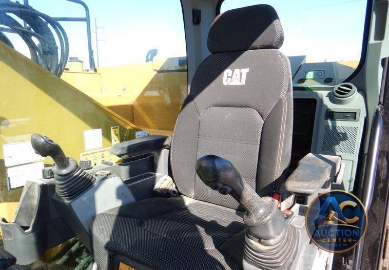 2021 Caterpillar 325  excavator