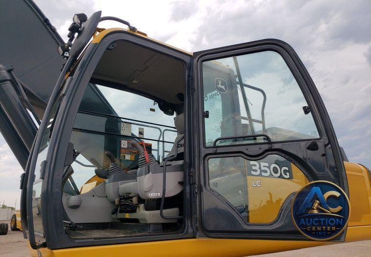 2019 John Deere 350G LC  excavator