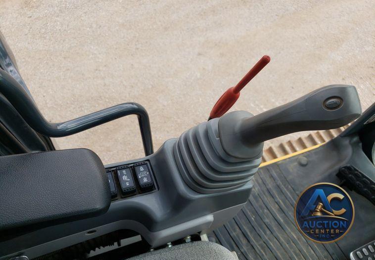 2019 John Deere 350G LC  excavator