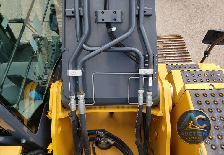 2019 John Deere 350G LC  excavator