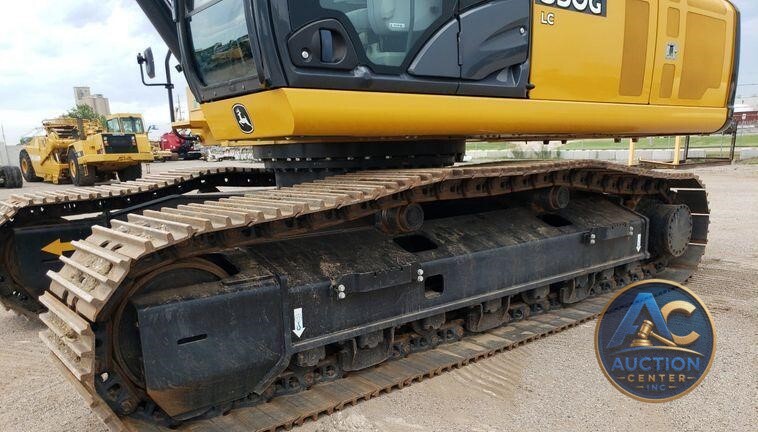 2019 John Deere 350G LC  excavator