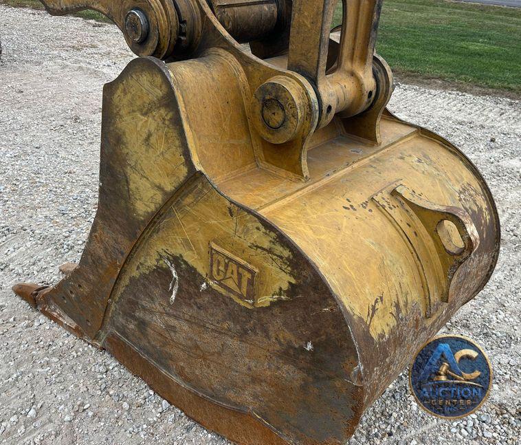 2021 Caterpillar 320GC  excavator