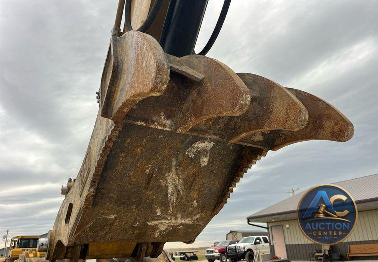 2021 Caterpillar 320GC  excavator