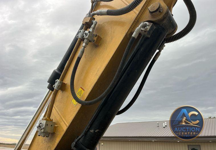 2021 Caterpillar 320GC  excavator