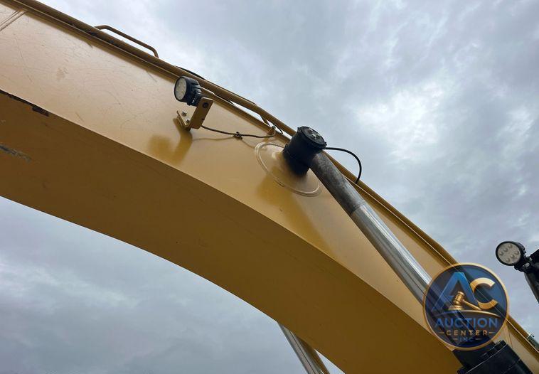 2021 Caterpillar 320GC  excavator