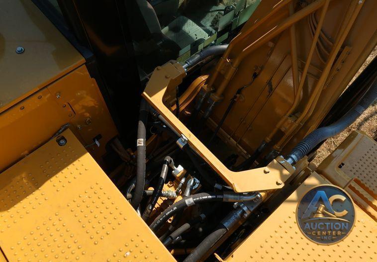 2017 Caterpillar 320F L  excavator