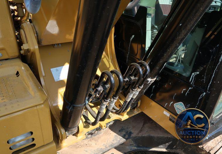 2017 Caterpillar 320F L  excavator