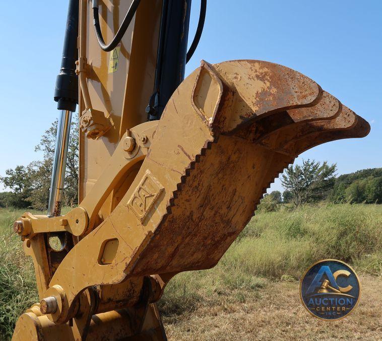 2017 Caterpillar 320F L  excavator